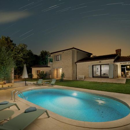 Luxury Villa In Istria - 9,000 Sqm Private Estate With Pool & Sauna, 15 Min To Sea, Near Fazana, 3 Bedrooms Jursici Экстерьер фото