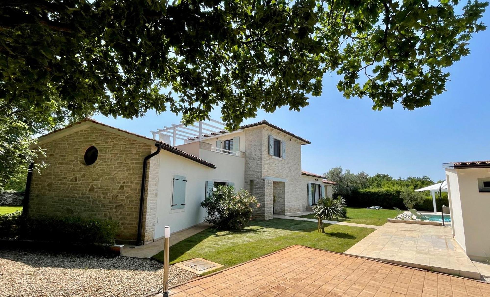 Luxury Villa In Istria - 9,000 Sqm Private Estate With Pool & Sauna, 15 Min To Sea, Near Fazana, 3 Bedrooms Jursici Экстерьер фото