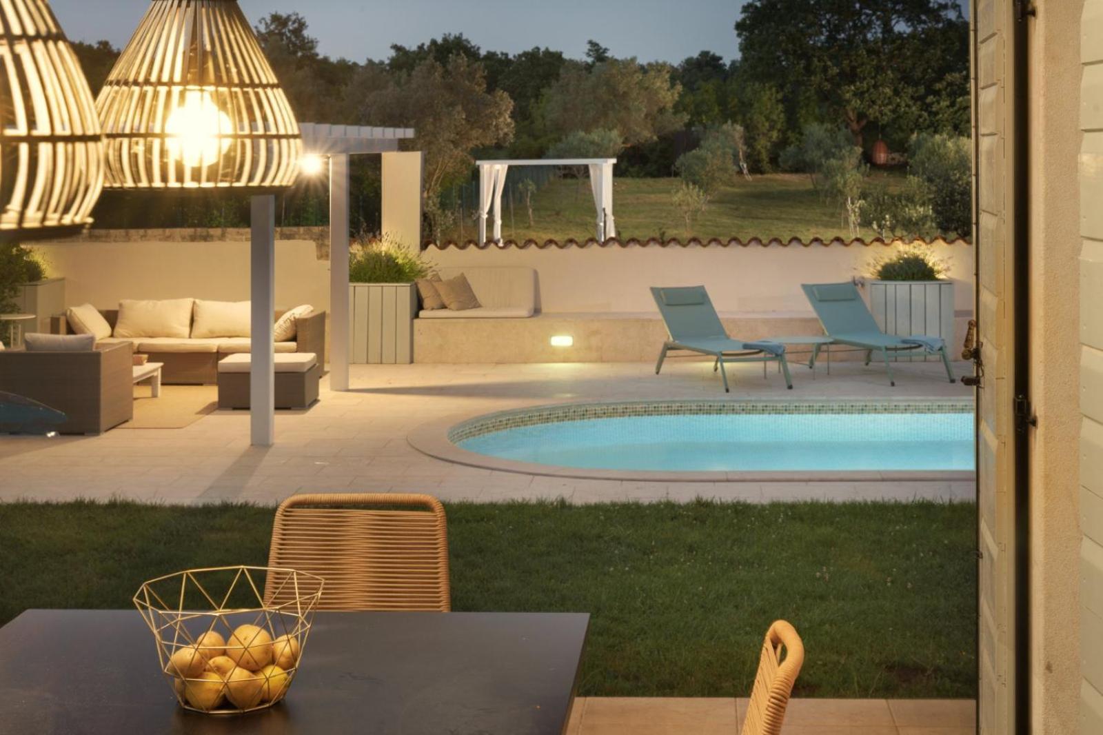 Luxury Villa In Istria - 9,000 Sqm Private Estate With Pool & Sauna, 15 Min To Sea, Near Fazana, 3 Bedrooms Jursici Экстерьер фото