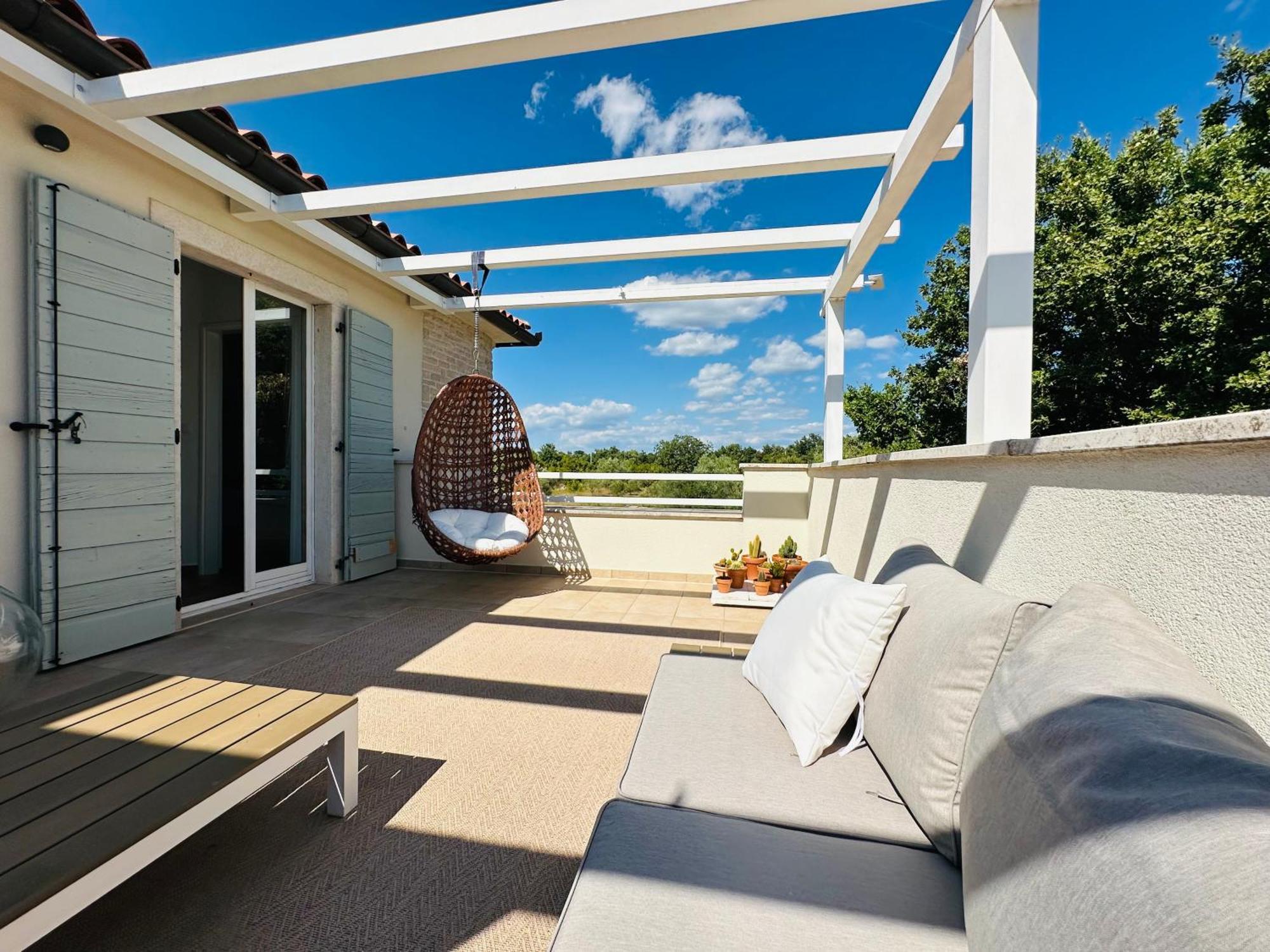 Luxury Villa In Istria - 9,000 Sqm Private Estate With Pool & Sauna, 15 Min To Sea, Near Fazana, 3 Bedrooms Jursici Экстерьер фото